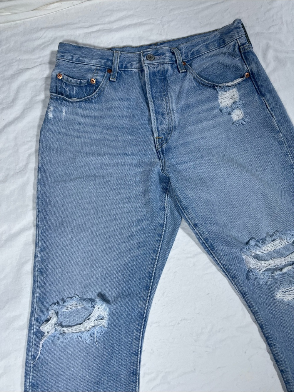 Levi’s 501 Skinny Jeans W28 L28 Distressed Light-wash - Picture 5 of 16